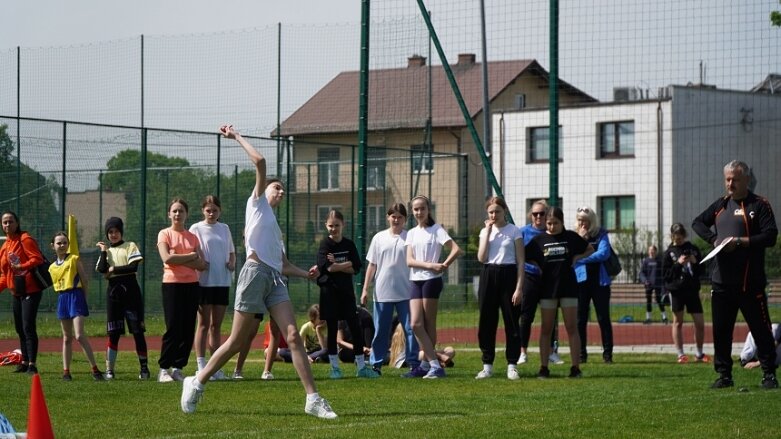  Międzyszkolna rywalizacja lekkoatletyczna w dwóch lokalizacjach 