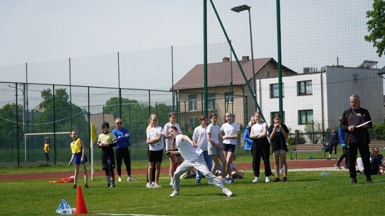  Międzyszkolna rywalizacja lekkoatletyczna w dwóch lokalizacjach 