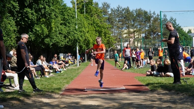  Międzyszkolna rywalizacja lekkoatletyczna w dwóch lokalizacjach 