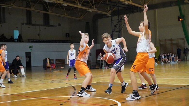  Młodzicy Ósemki dominują w lidze U13 