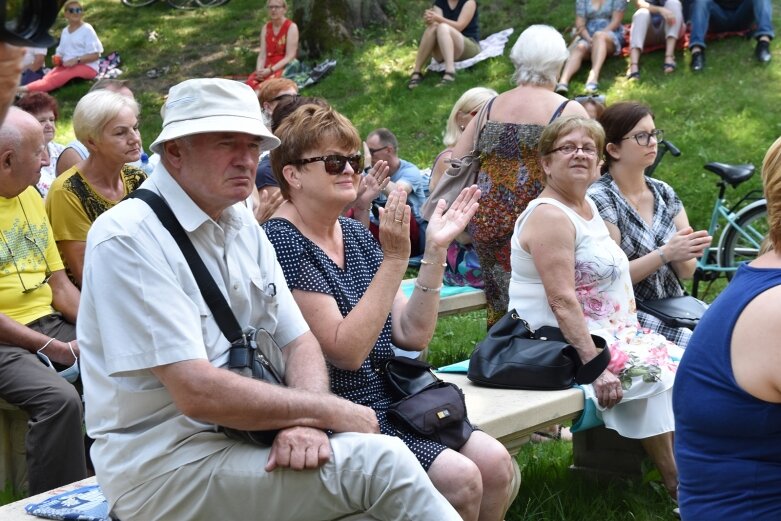  Muzyczne śniadanie znów przyciągnęło do parku 