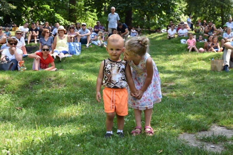  Muzyczne śniadanie znów przyciągnęło do parku 