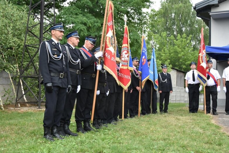  Nadanie sztandaru dla OSP Stary Rzędków 