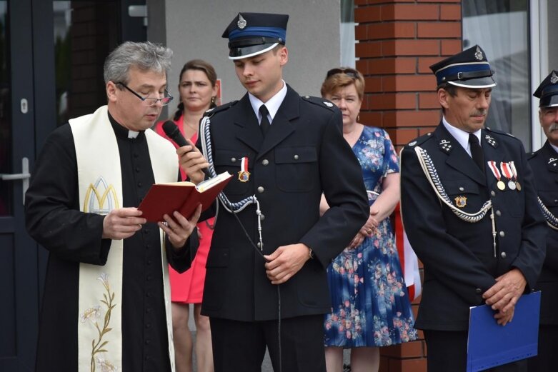  Nadanie sztandaru dla OSP Stary Rzędków 