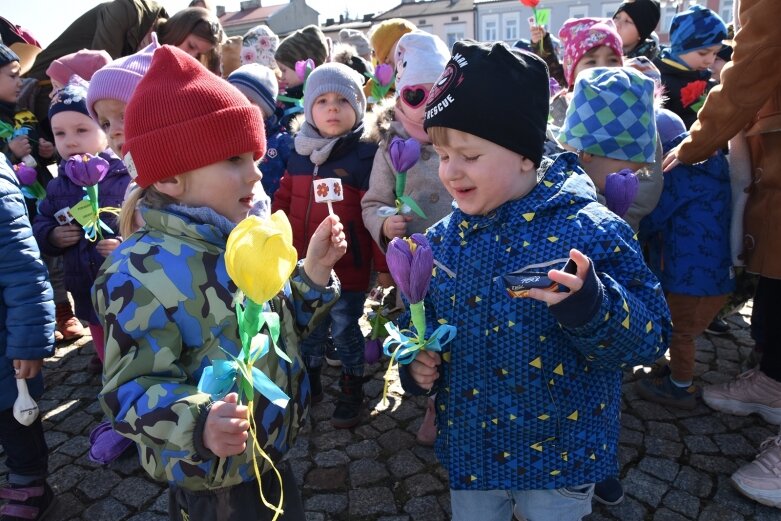  Najmłodsi manifestowali solidarność z Ukrainą 