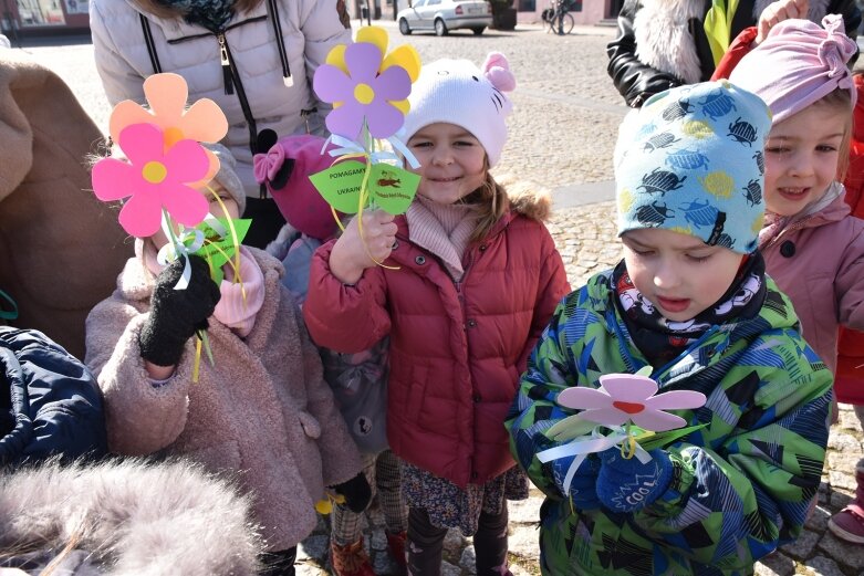  Najmłodsi manifestowali solidarność z Ukrainą 