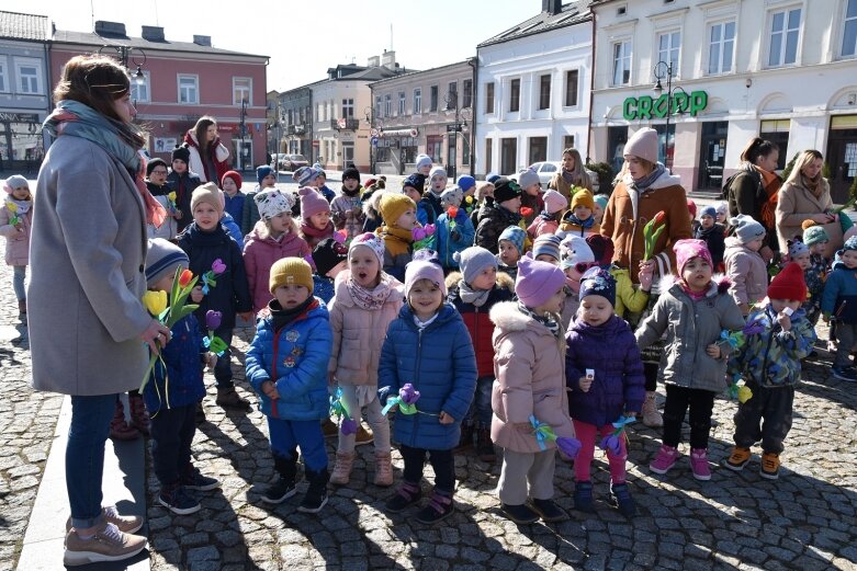  Najmłodsi manifestowali solidarność z Ukrainą 