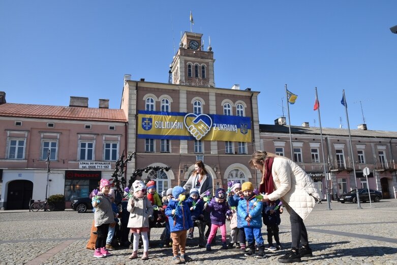  Najmłodsi manifestowali solidarność z Ukrainą 