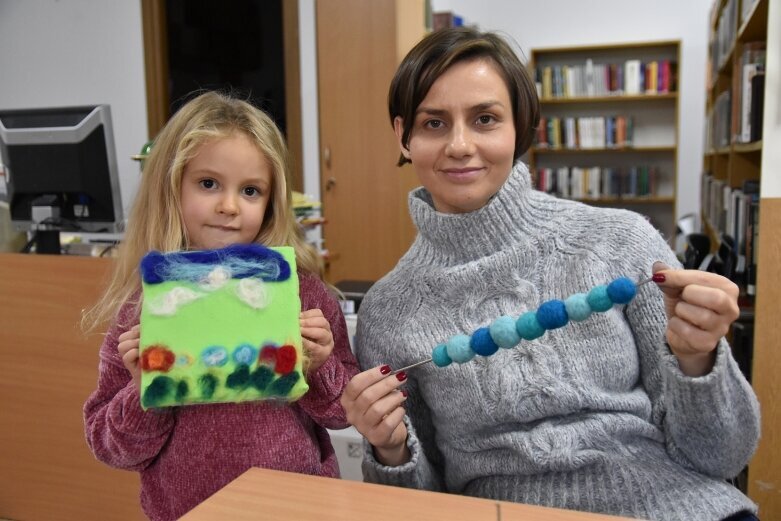  Najmodniejsza biżuteria z filcu powstawała w bibliotece 