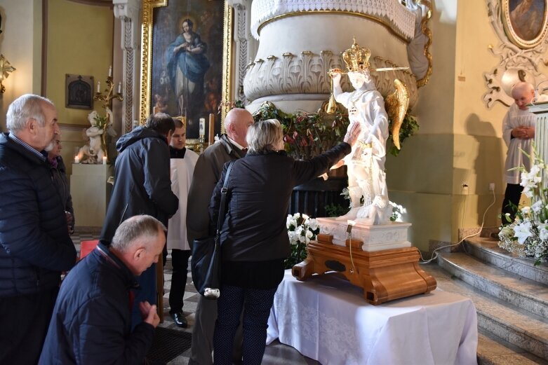  Nawiedzenie figury św. Michała Archanioła z Gargano w Skierniewicach  