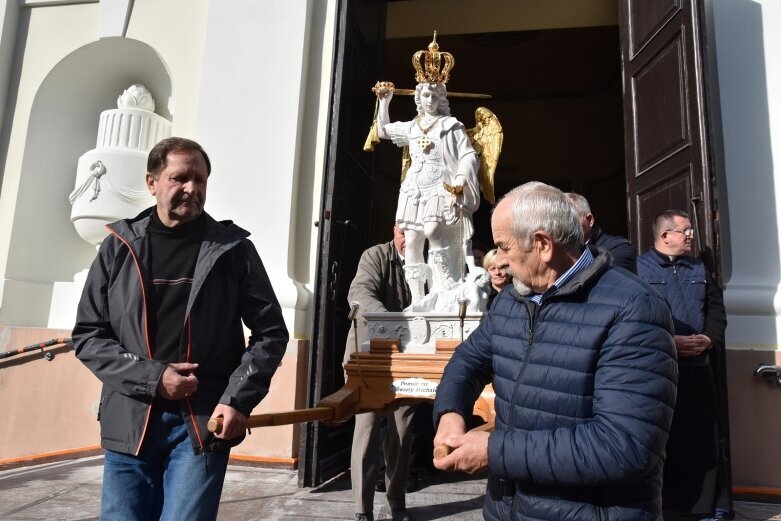  Nawiedzenie figury św. Michała Archanioła z Gargano w Skierniewicach  