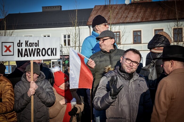  Nawrocki w Skierniewicach: Rafał Trzaskowski zachowuje się jak chorągiewa” 