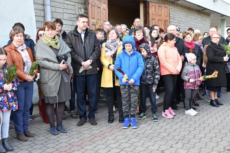  Niedziela Palmowa i otwarcie wystawy sztuki sakralnej w kościele na Rawce 