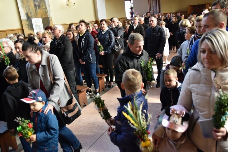  Niedziela Palmowa i otwarcie wystawy sztuki sakralnej w kościele na Rawce 