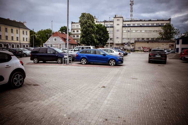  Nowy parking przy Jagiellońskiej już czynny [ZDJĘCIA] 