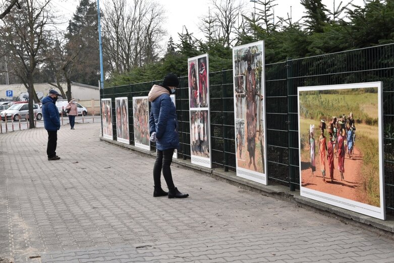  Oblicza piękna według Elżbiety Dzikowskiej. Obejrzyj wystawę 