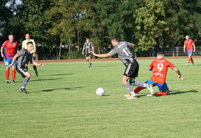  Olympic wiceliderem, Macovia, GKS i Sierakowianka z porażkami 