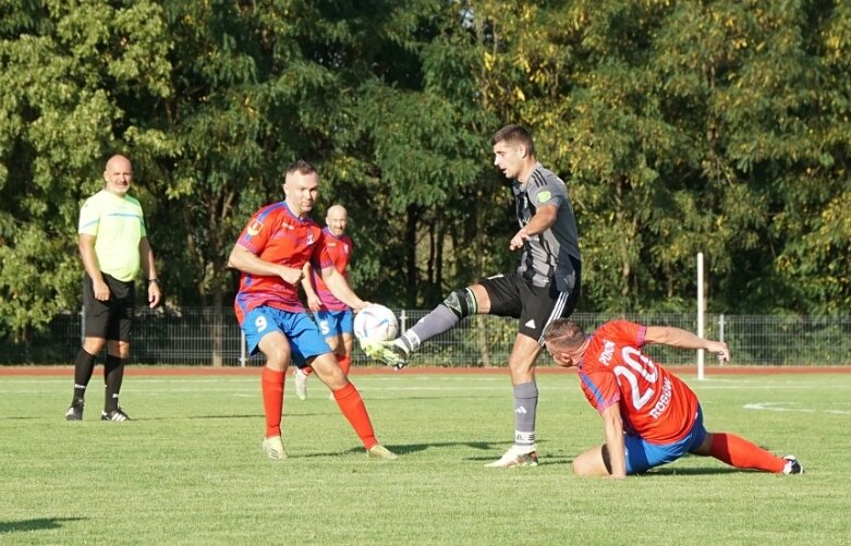  Olympic wiceliderem, Macovia, GKS i Sierakowianka z porażkami 