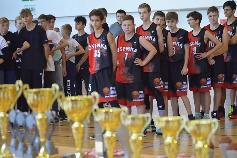  Ósemka na podium Basket Kids Cup 2019 