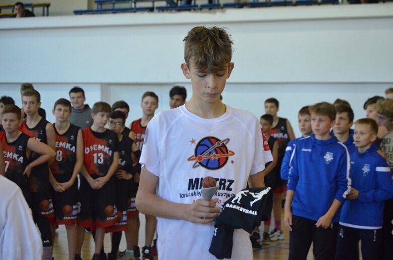  Ósemka na podium Basket Kids Cup 2019 