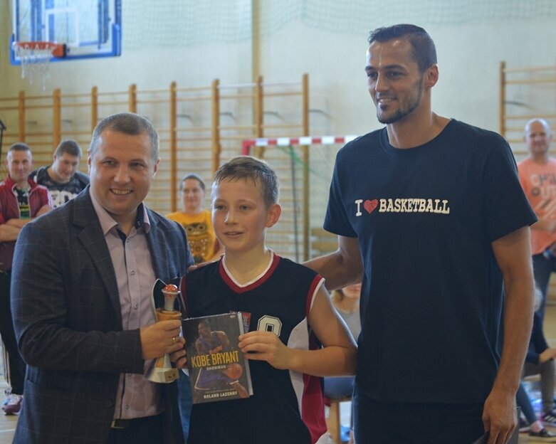  Ósemka na podium Basket Kids Cup 2019 