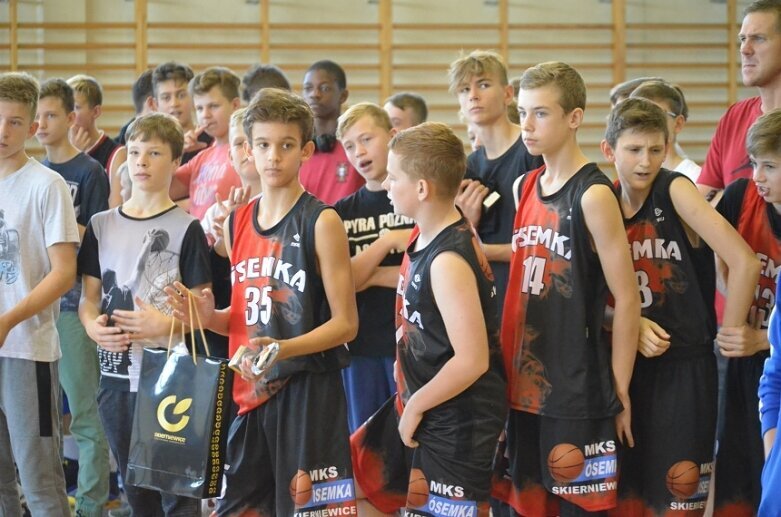  Ósemka na podium Basket Kids Cup 2019 