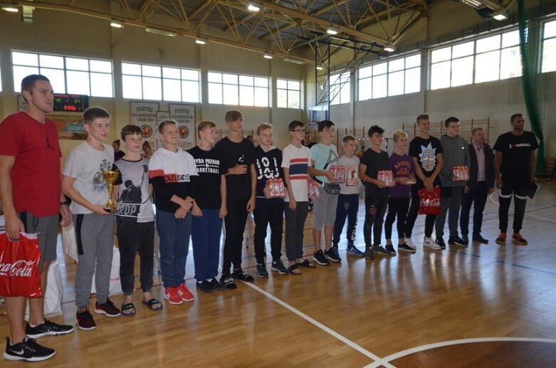  Ósemka na podium Basket Kids Cup 2019 