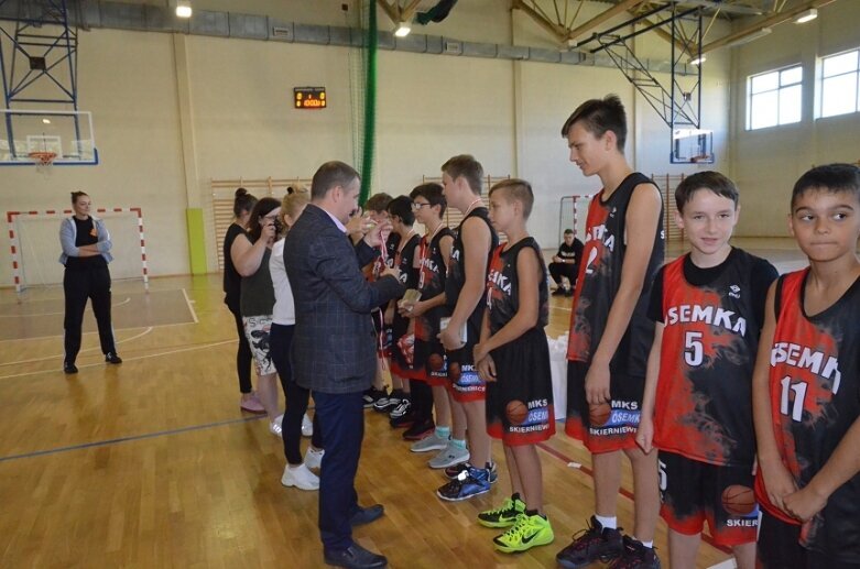  Ósemka na podium Basket Kids Cup 2019 