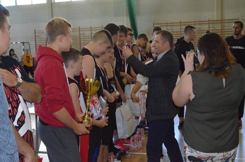  Ósemka na podium Basket Kids Cup 2019 