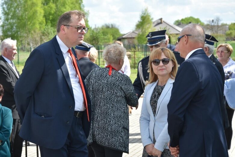  OSP Miedniewice doczekało się wozu strażackiego 