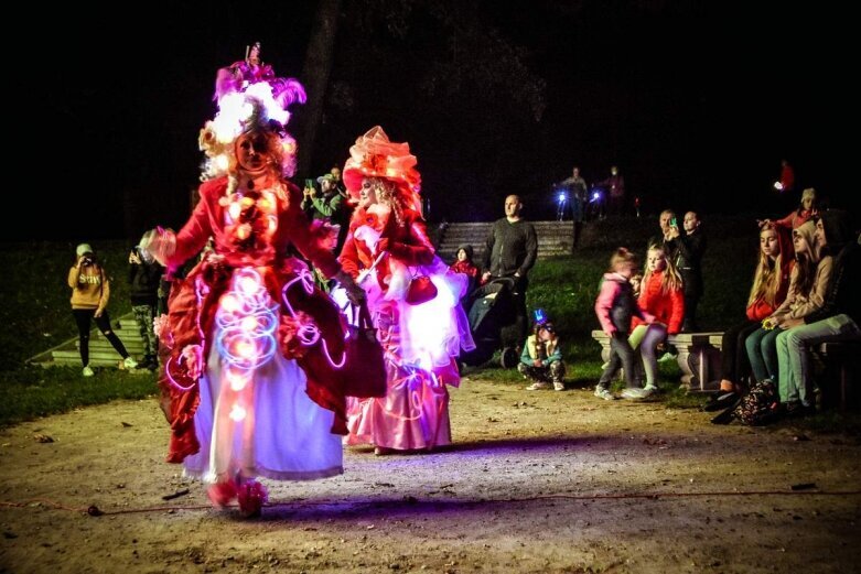  Ostatni moment żeby zobaczyć Festiwal Światła w Skierniewicach 