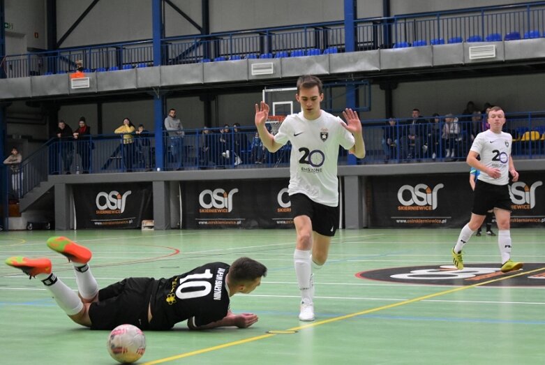  Pakobud Skierniewicka Liga Futsalu wróciła po przerwie 