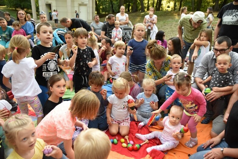  Pani Muzyka ma w Skierniewicach wielu fanów 