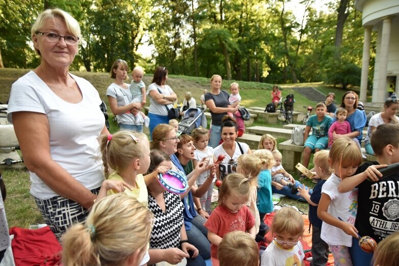  Pani Muzyka ma w Skierniewicach wielu fanów 