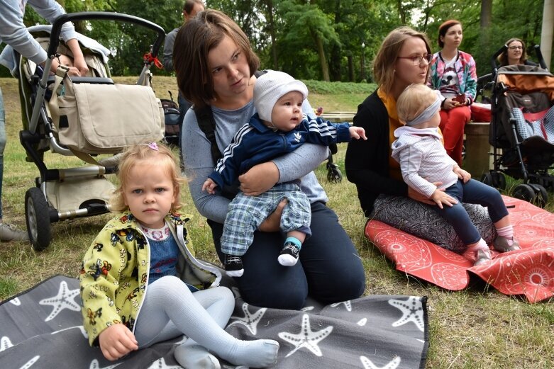  Pani Muzyka rządzi w parku 