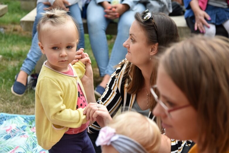  Pani Muzyka rządzi w parku 