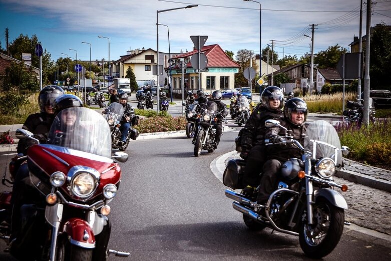  Parada motocyklistów w Skierniewicach. Mamy ich zdjęcia 