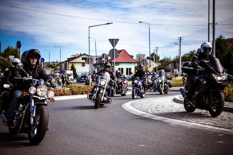  Parada motocyklistów w Skierniewicach. Mamy ich zdjęcia 