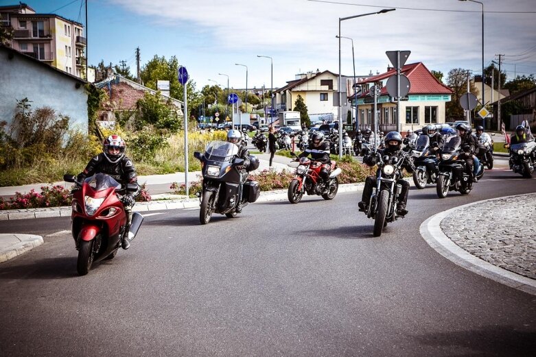  Parada motocyklistów w Skierniewicach. Mamy ich zdjęcia 