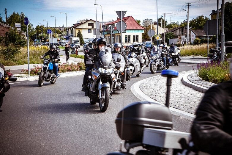  Parada motocyklistów w Skierniewicach. Mamy ich zdjęcia 