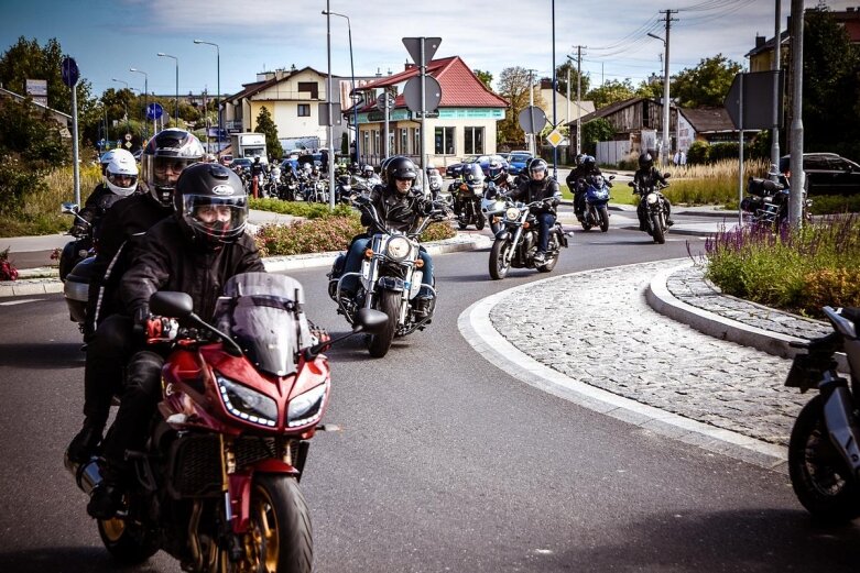  Parada motocyklistów w Skierniewicach. Mamy ich zdjęcia 