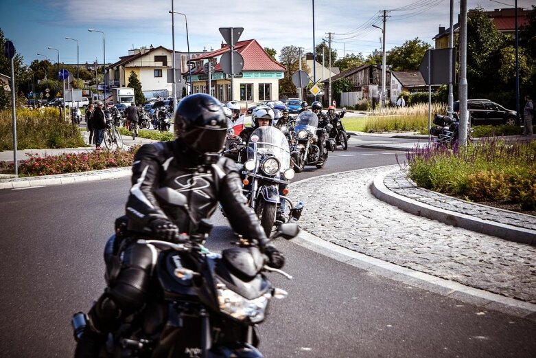  Parada motocyklistów w Skierniewicach. Mamy ich zdjęcia 