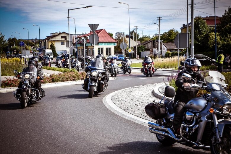  Parada motocyklistów w Skierniewicach. Mamy ich zdjęcia 