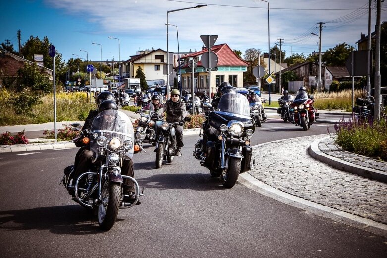  Parada motocyklistów w Skierniewicach. Mamy ich zdjęcia 