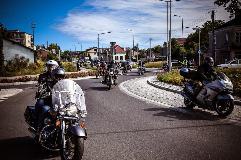  Parada motocyklistów w Skierniewicach. Mamy ich zdjęcia 