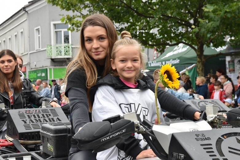  Parada smaków, kolorów i radości na ulicach Skierniewic. Ale widowisko! 