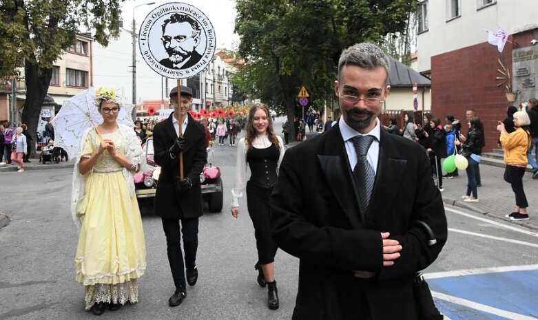  Parada smaków, kolorów i radości na ulicach Skierniewic. Ale widowisko! 