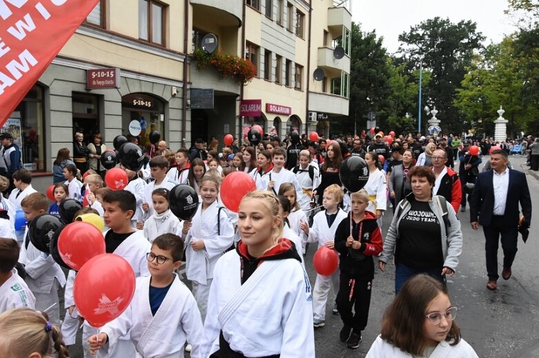  Parada smaków, kolorów i radości na ulicach Skierniewic. Ale widowisko! 