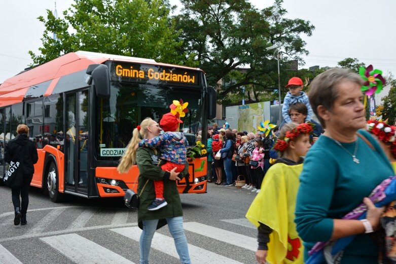  Parada smaków, kolorów i radości na ulicach Skierniewic. Ale widowisko! 