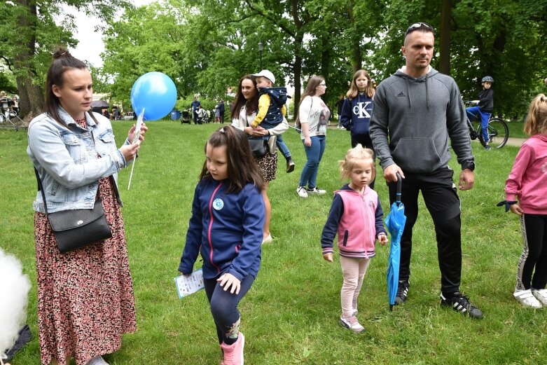  Park miejski w Skierniewicach pełen atrakcji dla najmłodszych 